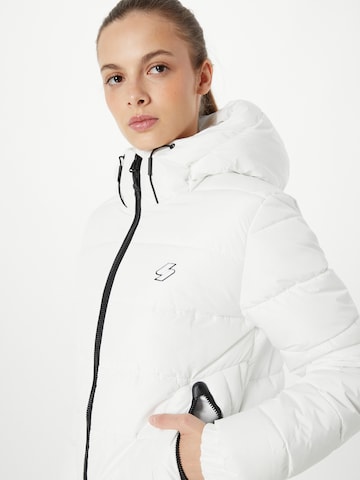 Veste mi-saison Superdry en blanc