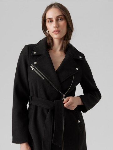 VERO MODA Ανοιξιάτικο και φθινοπωρινό παλτό 'Pop' σε μαύρο