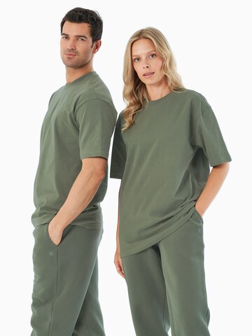 Organication T-Shirt in Grün: Vorderseite