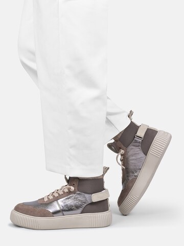 Crickit High-top trainers ' UMA ' in Grey: front
