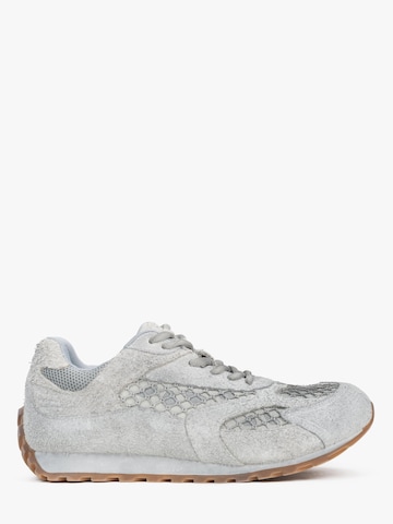 ES8 Sneakers '928-1' in Grey: front