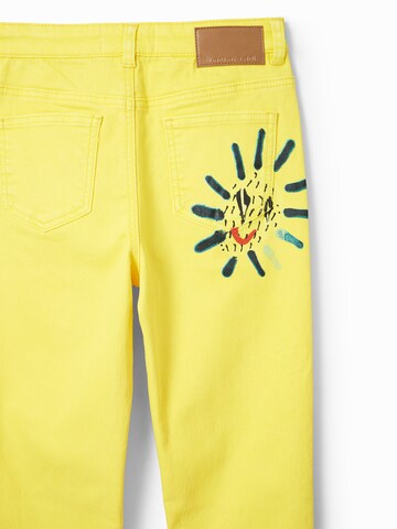 Coupe slim Jean 'Maria' Desigual en jaune