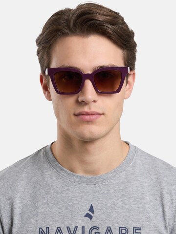 Occhiali da sole 'Occhiali da sole cat-eye Navigare calibro 58 protezione UV3' di Navigare in rosso