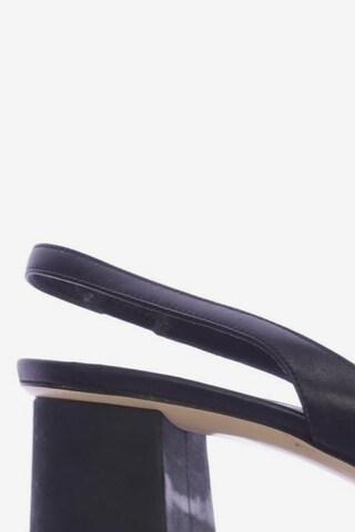 Gianvito Rossi Sandals & High-Heeled Sandals in 38 in Black