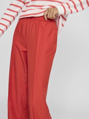 Regular Pantalon VILA en rouge