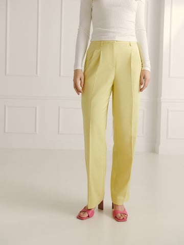 Guido Maria Kretschmer Women Regular Pants 'Candy' in Yellow: front