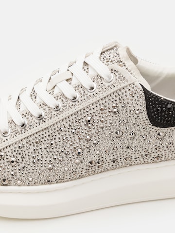 STEVE MADDEN Sneaker 'Icebox' in Silber