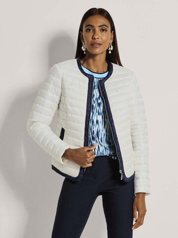 MADELEINE Tussenjas in Wit: voorkant