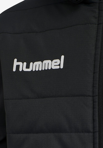 Hummel Between-Season Jacket 'Bench' in Black