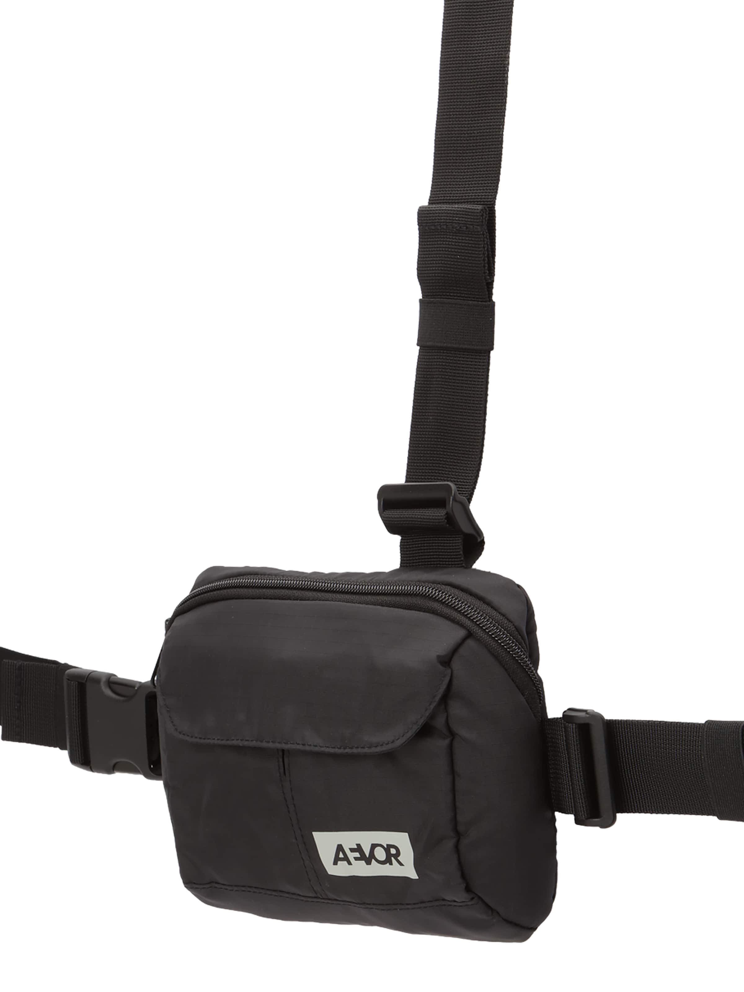 AEVOR Gürteltasche in Schwarz