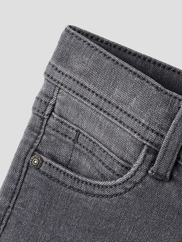 NAME IT - Slimfit Vaquero en gris