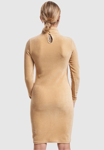Karl Kani Sukienka w kolorze beżowy