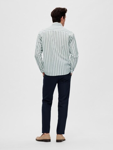 Regular fit Camicia di SELECTED HOMME in verde