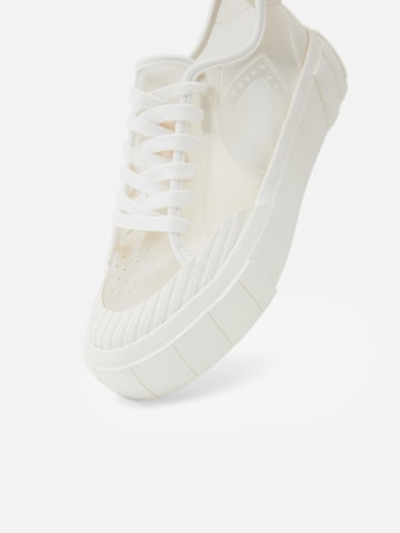 Sneaker bassa di Desigual in bianco