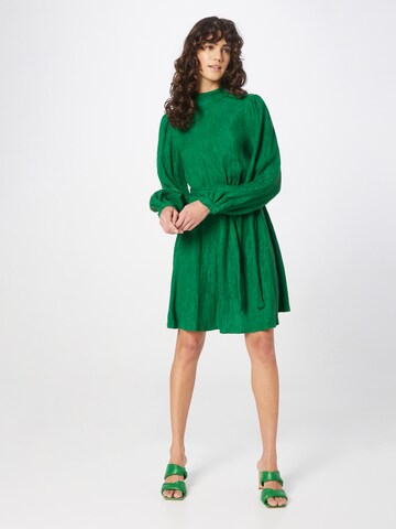 Robe 'MADINA' SELECTED FEMME en vert : devant