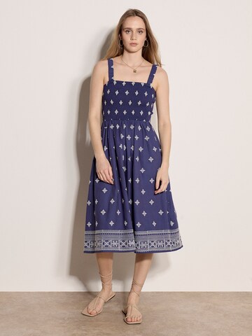 Apricot Jurk ' ' in Lila: voorkant