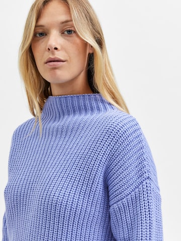 Pull-over 'Selma' SELECTED FEMME en bleu