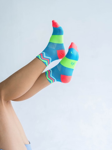 INCYLENCE Athletic Socks 'WAVES SHORT' in Blue