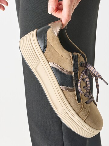 Baskets basses Tamaris en marron