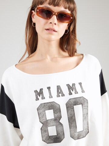 Felpa 'MINI' di HOLLISTER in bianco