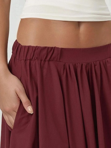 Hiccup Skirt in Red