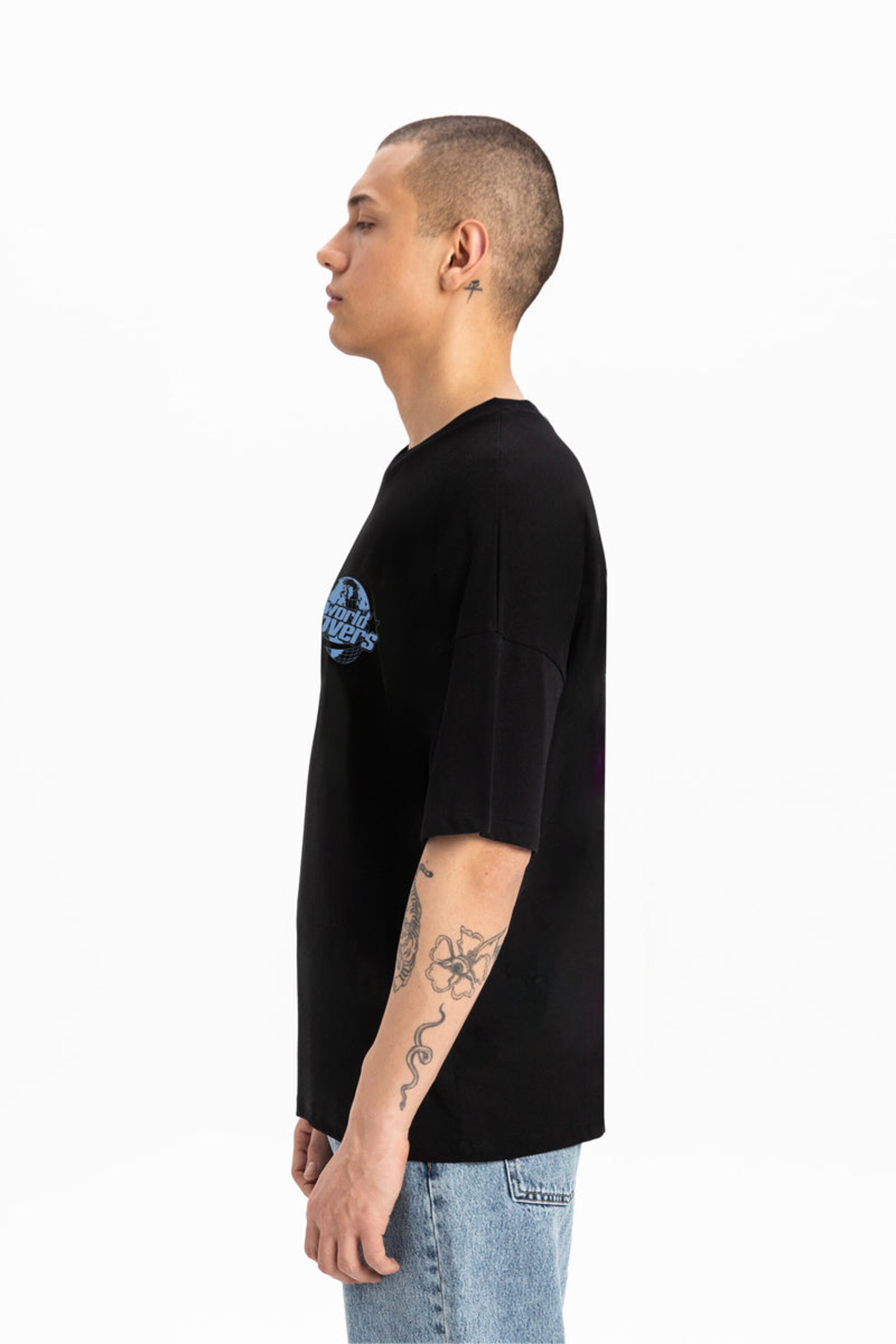 UNIQVIBE Shirt in Zwart