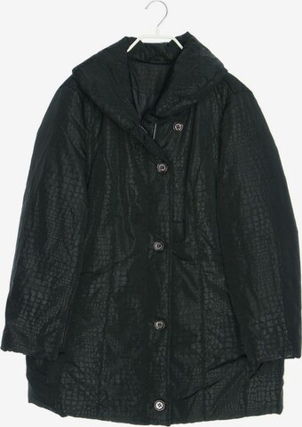 Laura Torelli Jacket & Coat in 5XL in Black: front