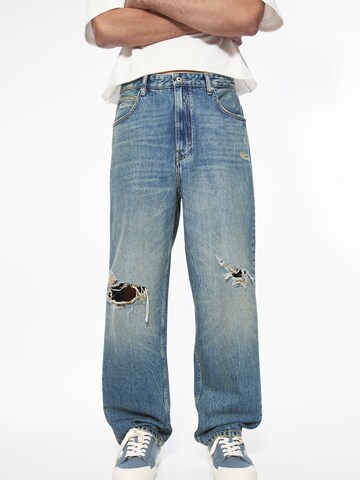 Pull&Bear Loosefit Jeans in Blauw: voorkant