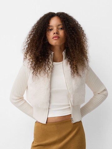 Bershka Knit cardigan in Beige: front