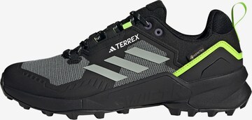 ADIDAS TERREX Lage schoen 'Swift R3' in Zwart: voorkant