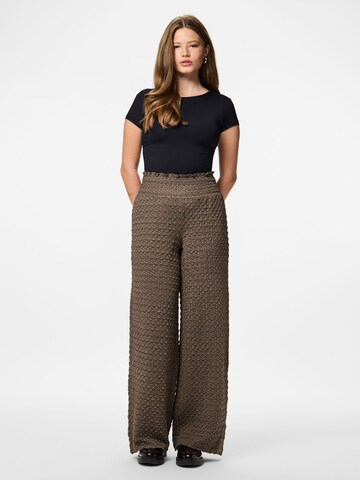 PIECES Regular Pants 'PCBROOKS' in Brown