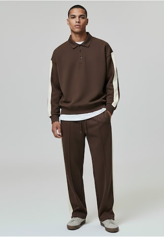 Urban Classics Loosefit Hose in Braun