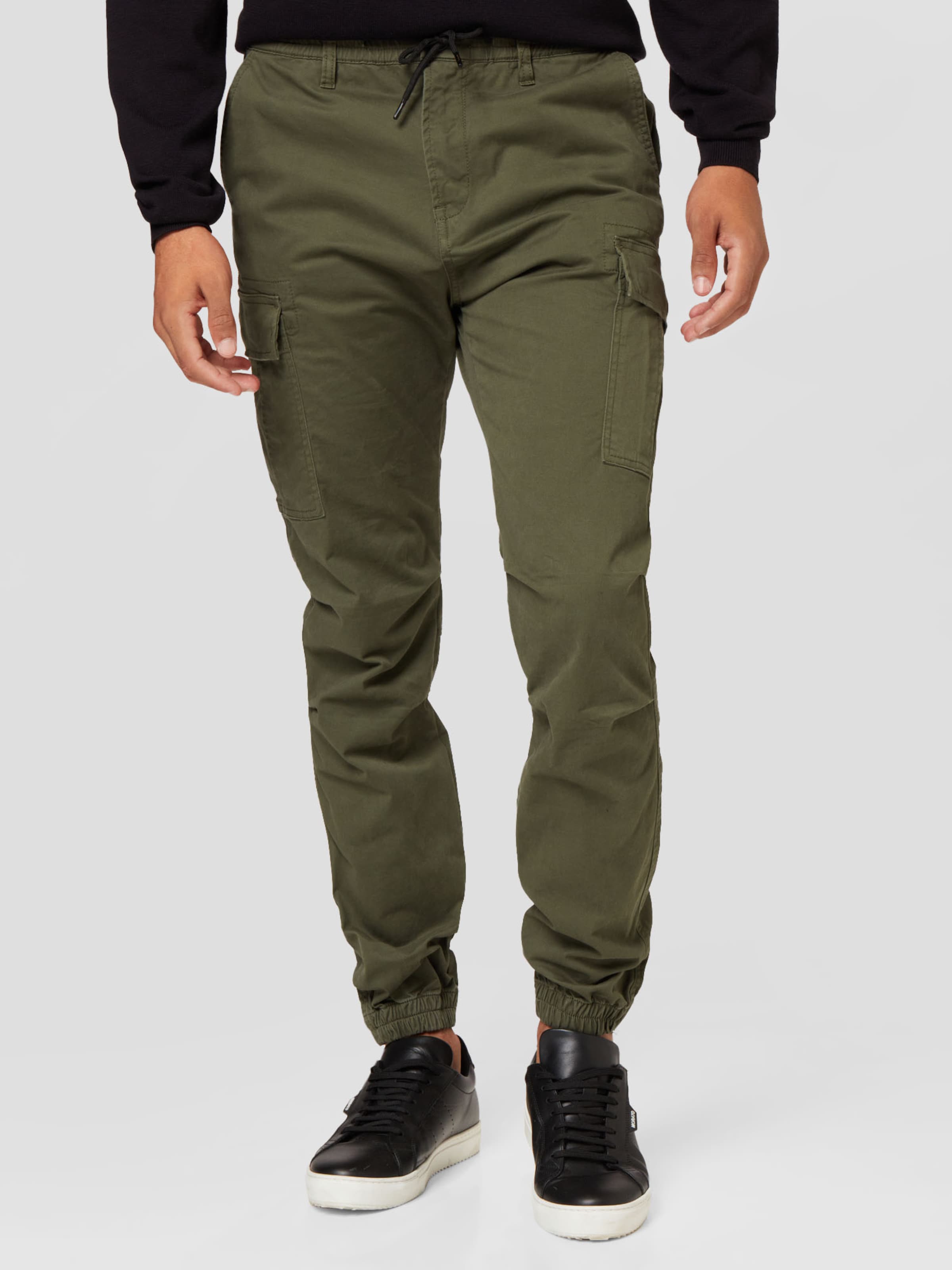 Vintage Industries Tapered Cargo trousers VINCE in Olive ABOUT YOU