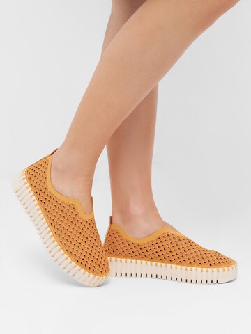 ILSE JACOBSEN Slip-on 'TULIP' in Bruin: voorkant