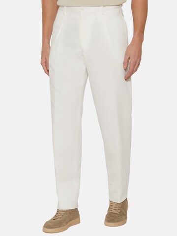 Boggi Milano Regular Pleated Pants in White: front