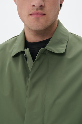 Coupe regular Manteau mi-saison 'Mac Miles' Matinique en vert