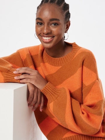 Warehouse Pullover in Orange