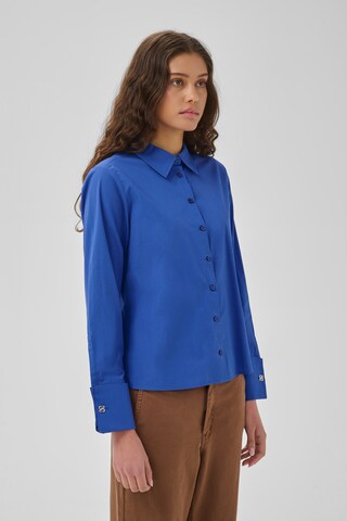 My Essential Wardrobe Blouse 'Sunna' in Blue: front
