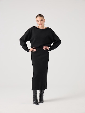 HOLLY LOLLY Kleid in Schwarz: Vorderseite