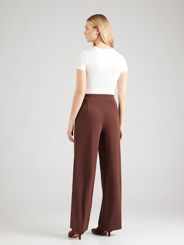 ABOUT YOU - Regular Calças com vincos 'Yara' em castanho
