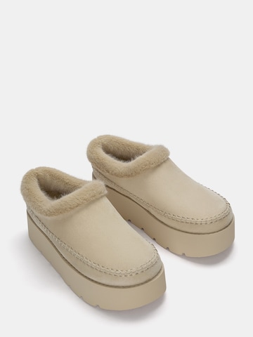 Sabots Pull&Bear en beige