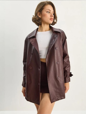 Cappotto di mezza stagione di Bianco Lucci in rosso