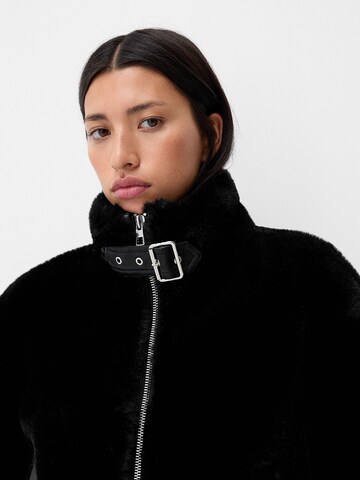 Giacca di mezza stagione di Bershka in nero