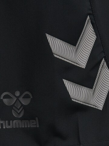 Hummel Regular Workout Pants in Black