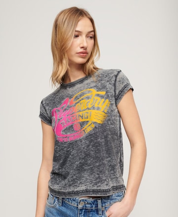 T-shirt Superdry en gris : devant