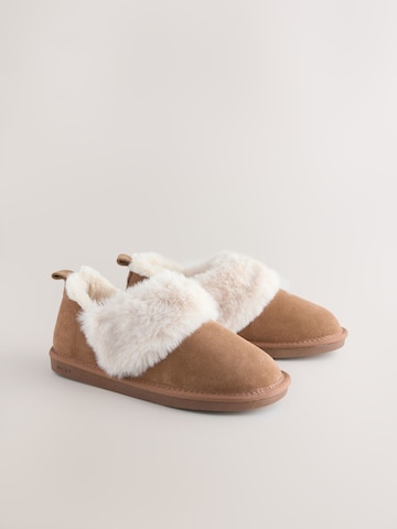 Next - Pantufa em castanho