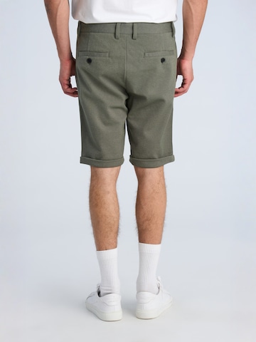 Lindbergh Regular Chino in Groen