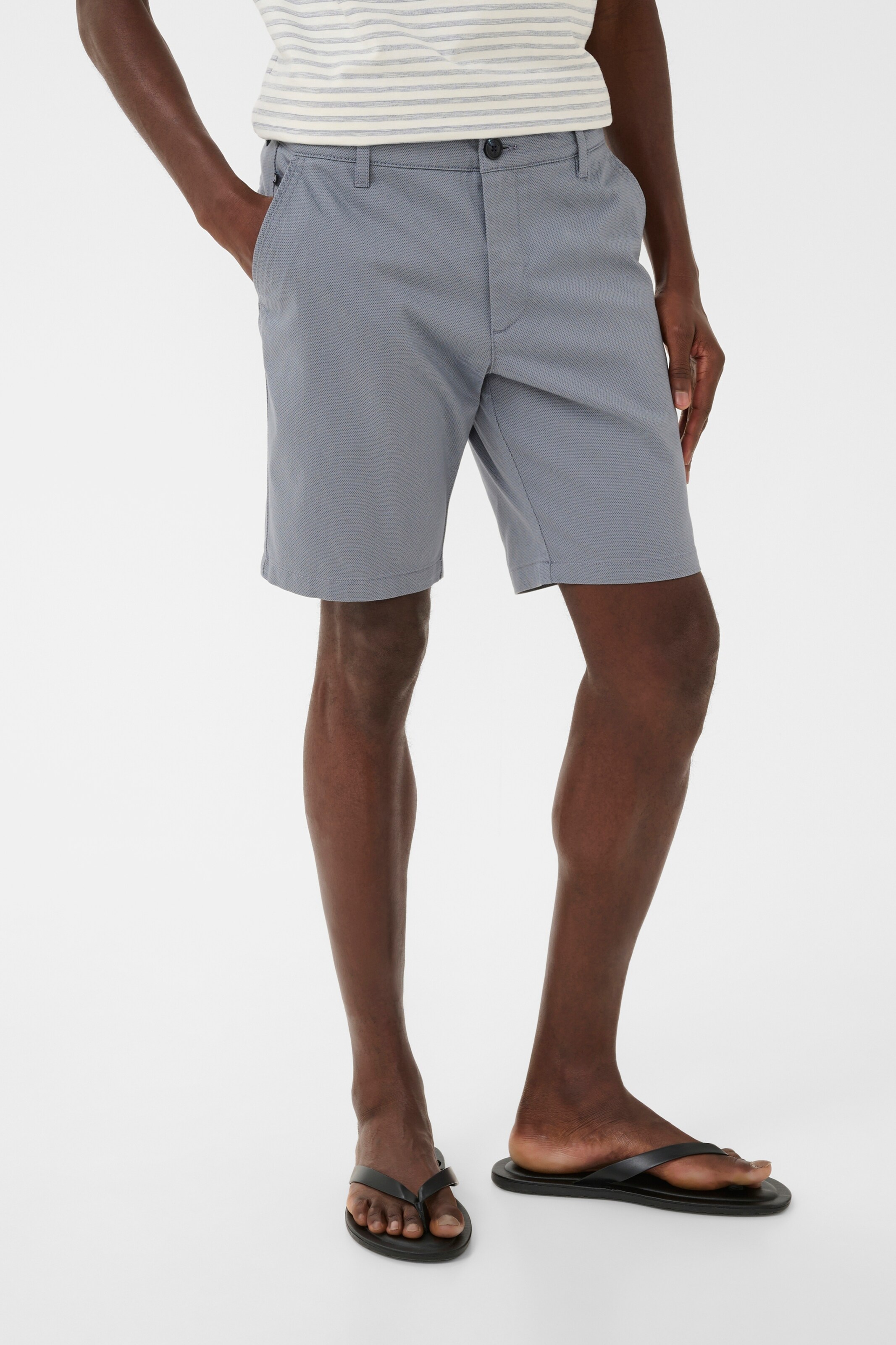 Matinique Regular Short 'Thomas' in Grau: Vorderseite