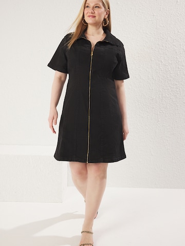 melns Trendyol Curve Blūžkleita