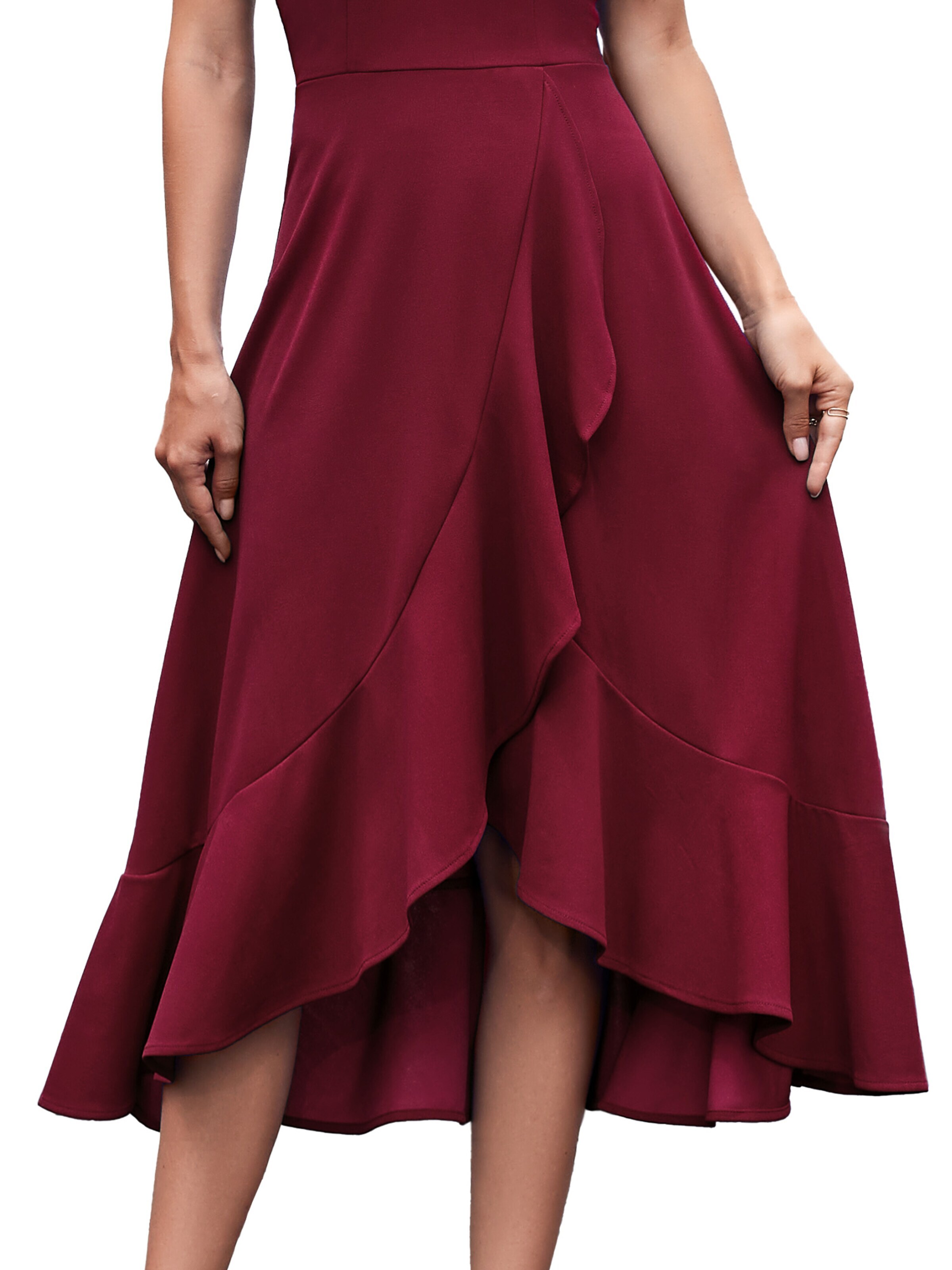 Zapaka Cocktail Dress in Red